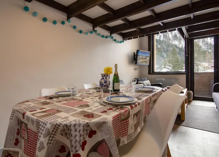 Residence Grand Roc - Campanules 114 - Happy Rentals Apartment Chamonix